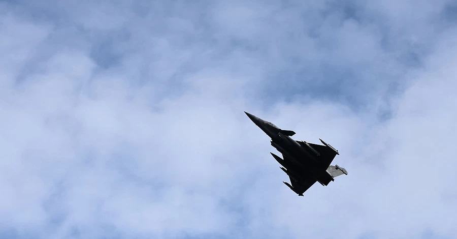 Польща знову підняла в небо винищувачі через масовану атаку РФ на Україну