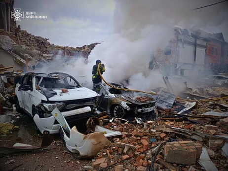 В Киеве из-за массированной российской атаки повреждено посольство Польши