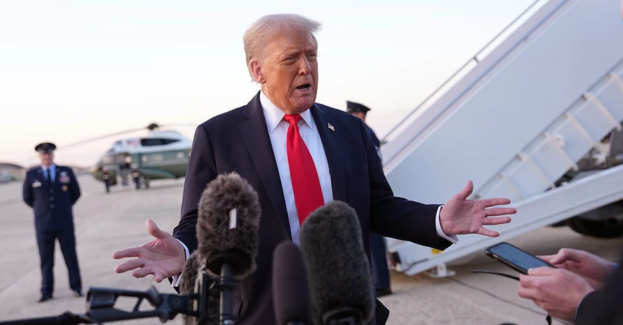 Трамп объявил о стопроцентном тарифе на все иностранные фильмы