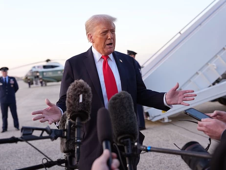 Трамп объявил о стопроцентном тарифе на все иностранные фильмы