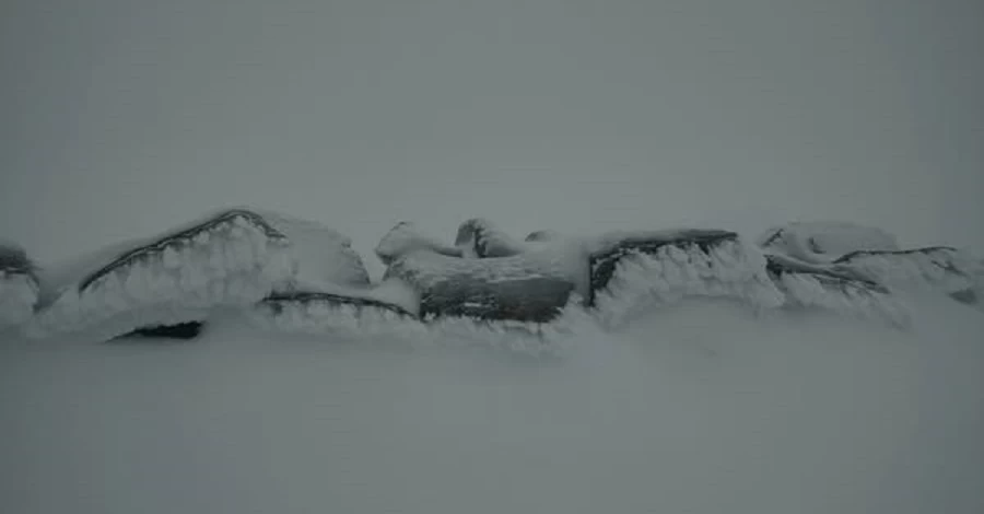 В Карпатах выпало полметра снега