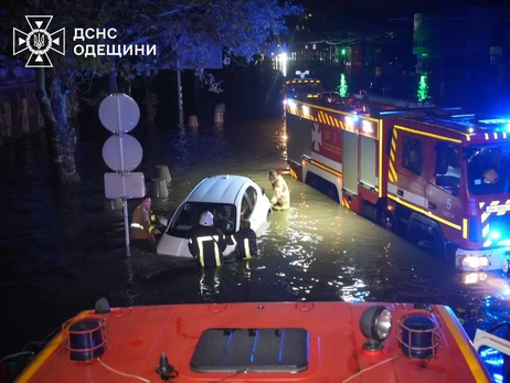 Укргидрометцентр назвал причины ливней в Одессе, из-за которых погибли девять человек