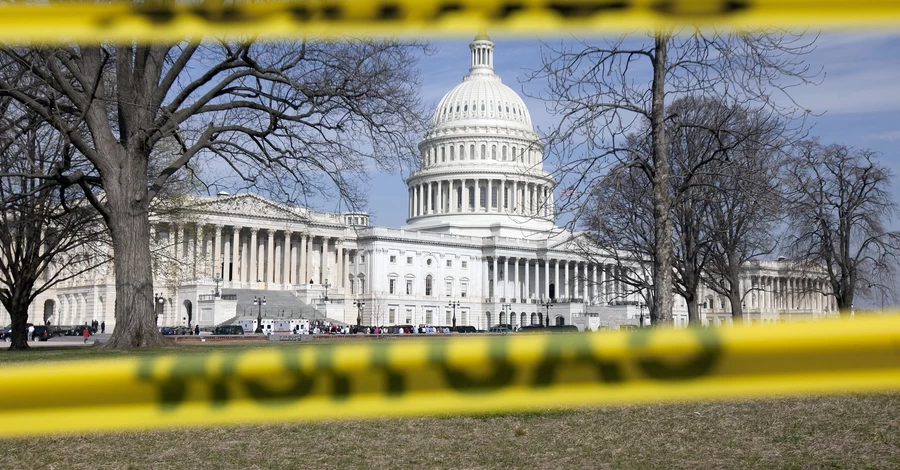 Четвертий шатдаун Трампа: як бюджетні суперечки зупинили роботу уряду США