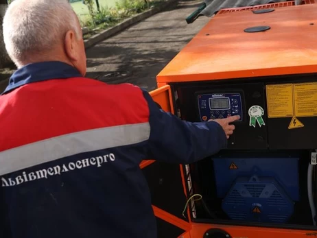 Львов стал первым городом в Украине, где стартовал отопительный сезон - батареи включили в больницах и детсадах