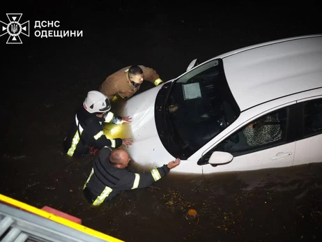 В Одесской области объявили траур по девяти погибшим из-за непогоды