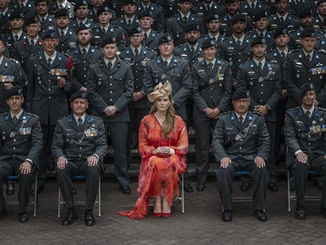 Принцеса Нідерландів Катаріна-Амалія стала першою жінкою в сім'ї, яка вступила на військову службу