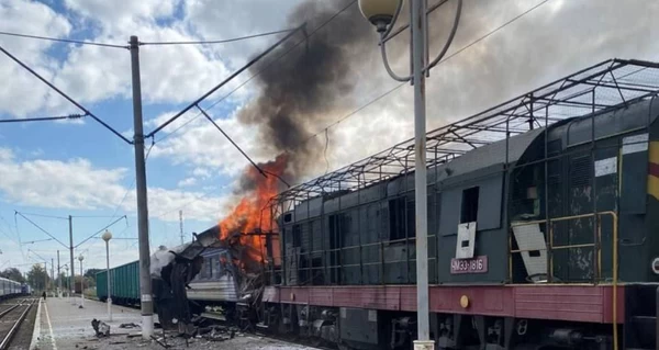 В результате атаки на Шостку под удар попали два поезда, среди раненых - трое детей