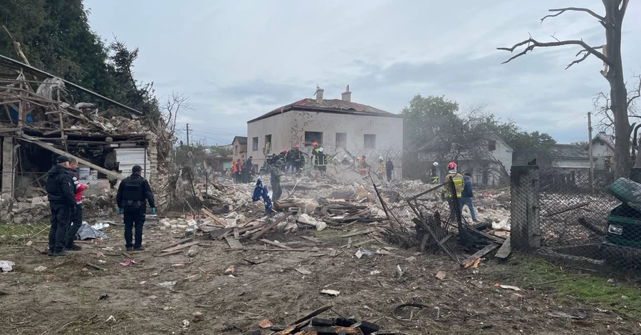 Дівчинка, яка загинула від атаки на Львівщину разом з родиною, навчалася у десятому класі ліцею