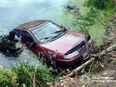 Исчезновение семьи на Полтавщине: тела женщины с ребенком нашли в водоеме, мужчину ищут