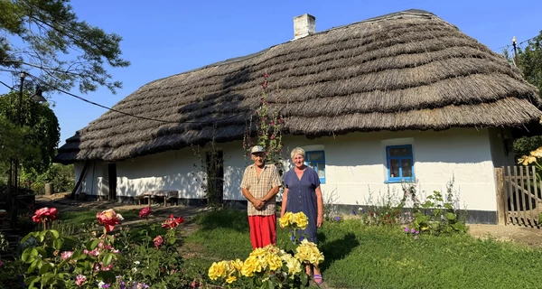 Из Покровска – в этнохату, а потом в неизвестность: семья пенсионеров снова ищет дом  