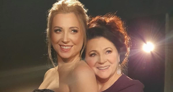 Тоня Матвиенко во вторую годовщину смерти матери показала ее редкий снимок в молодости