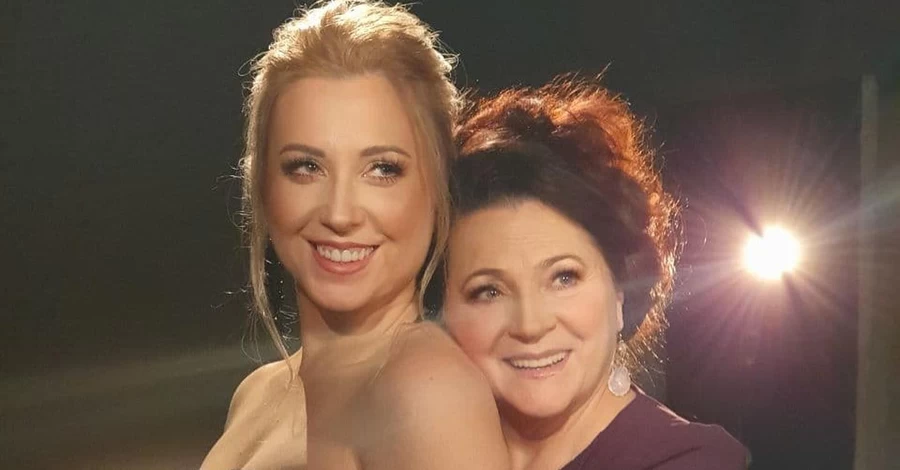 Тоня Матвиенко во вторую годовщину смерти матери показала ее редкий снимок в молодости