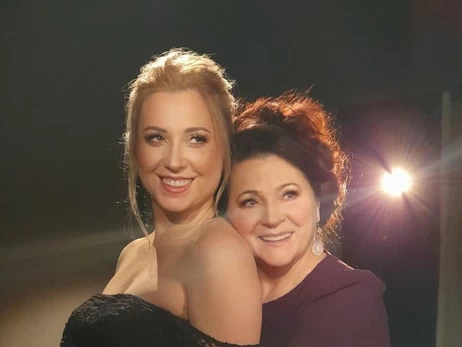 Тоня Матвиенко во вторую годовщину смерти матери показала ее редкий снимок в молодости