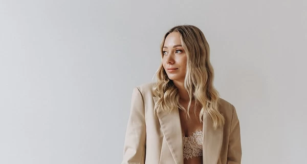 Жена Виктора Павлика показалась после очередной пластической операции и рассказала, почему на нее решилась