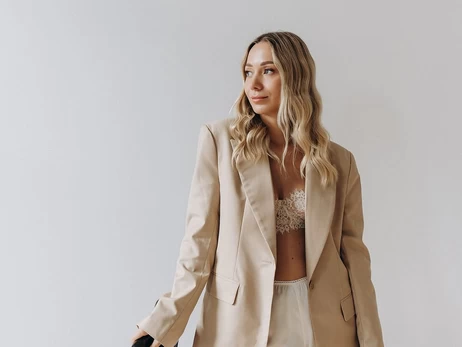 Дружина Віктора Павліка показалася після чергової пластичної операції та розповіла, чому на неї наважилася