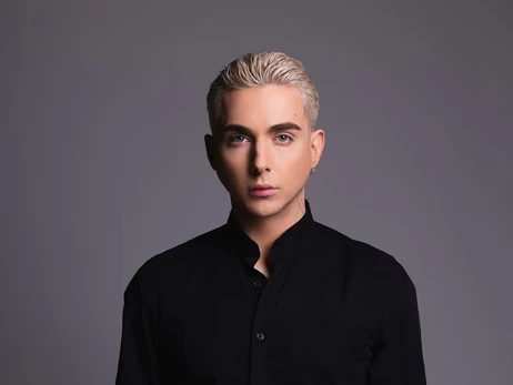 MELOVIN анонсировал выход собственной книги 