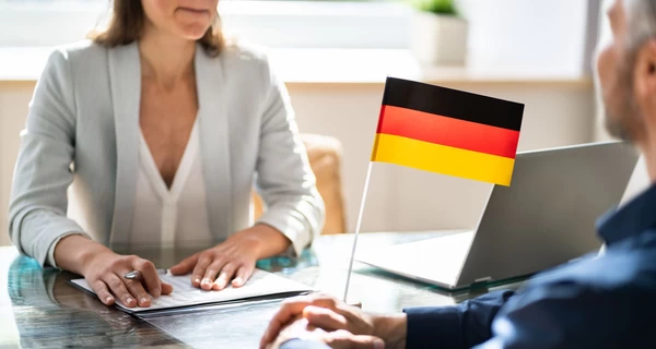 У Німеччині скасовують механізм прискореної натуралізації іноземців 