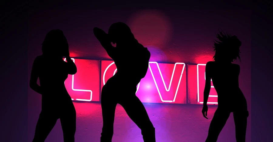 За время войны на просмотр пикантного контента из бюджета потратили 5 млн