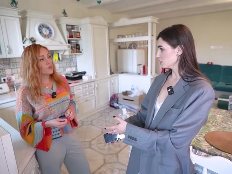 Елена Тополя показала восстановленную после обстрела квартиру