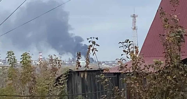 СБУ атаковала дронами завод в российской Уфе, который находится в 1400 км от Украины