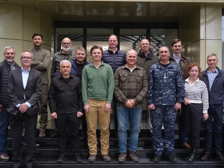 Нидерланды передали Украине противоминный корабль типа Alkmaar