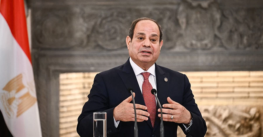 Президент Египта наградил Трампа орденом за “решающую роль в прекращении войны в Газе”