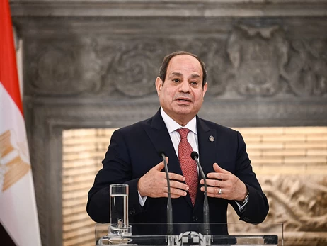 Президент Египта наградил Трампа орденом за “решающую роль в прекращении войны в Газе”