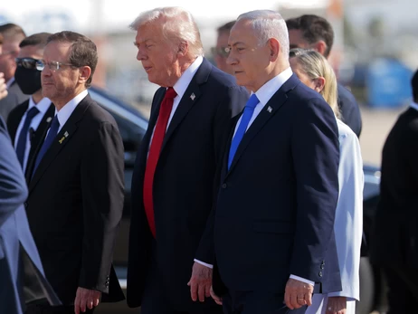 Трамп уже в Израиле, он поехал в Кнессет вместе с Нетаньяху