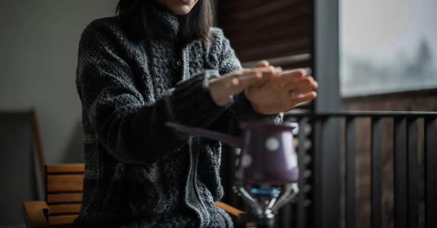 Туристическая горелка и плита-обогреватель 2 в 1: как приготовить еду без света и газа