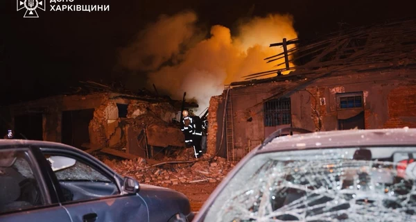 Россияне ударили КАБами по больнице в Харькове