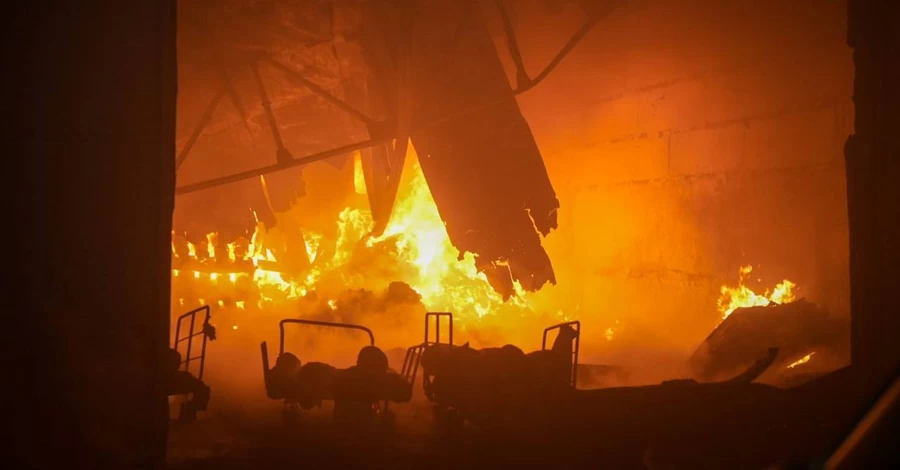 В Одесской области из-за атаки дронов загорелись склады с одеждой