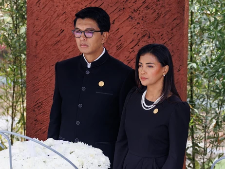 Президент Мадагаскара на фоне протестов сбежал из страны