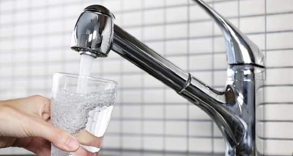 Хмельничан предупредили, что 22 октября вода в кранах будет непригодной к употреблению