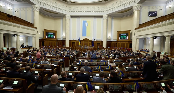 Рада готується подовжити воєнний стан та мобілізацію до лютого 2026 року