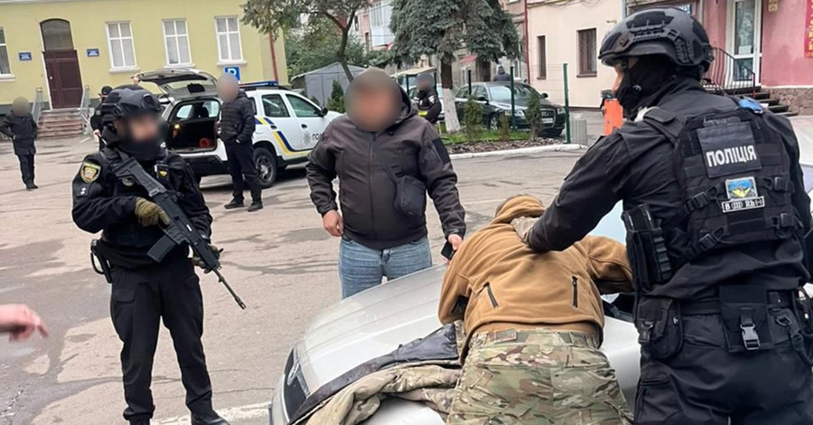 В Тернополе задержали группу военных, которые похищали и пытали людей
