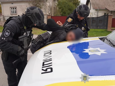 На Тернопольщине двое мужчин напали на работников ТЦК и помогли военнообязанному сбежать  