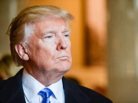 Трамп заявив, що його зустріч із Путіним буде двосторонньою, але Зеленський буде на зв'язку 