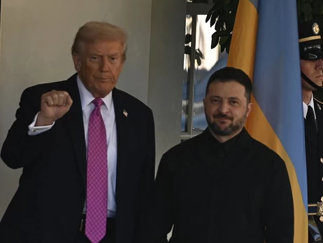 Белый дом опубликовал фото с закрытых переговоров Трампа и Зеленского 