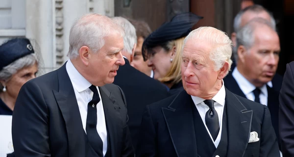 Брат короля Чарльза III принц Эндрю отказался от всех своих титулов