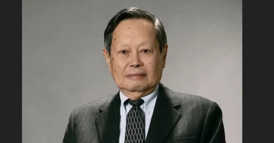 В Китае скончался 103-летний лауреат Нобелевской премии по физике Чэнь Нин Ян