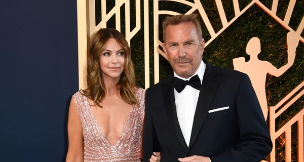 Ексдружина Кевіна Костнера вийшла заміж за його колишнього друга