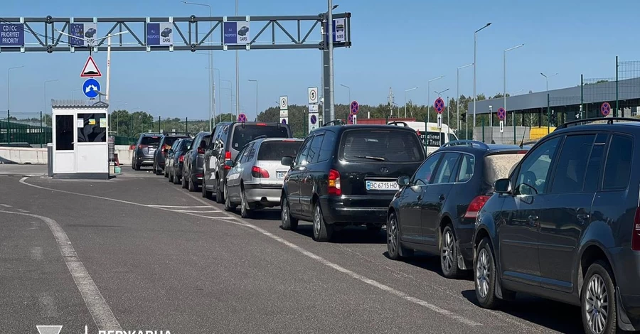 Прикордонники попередили про черги на кордоні з Польщею через нову систему контролю