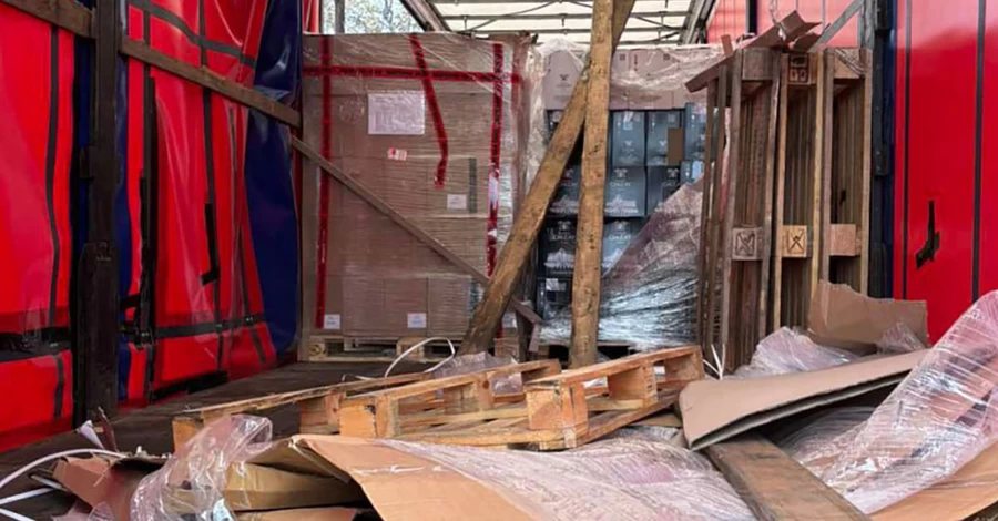 У Лондоні з вантажівки поцупили 3000 пляшок українського вина