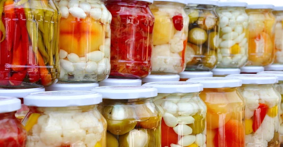 Гастротренд из бабушкиного подвала: ферментированные продукты улучшают пищеварение и кожу