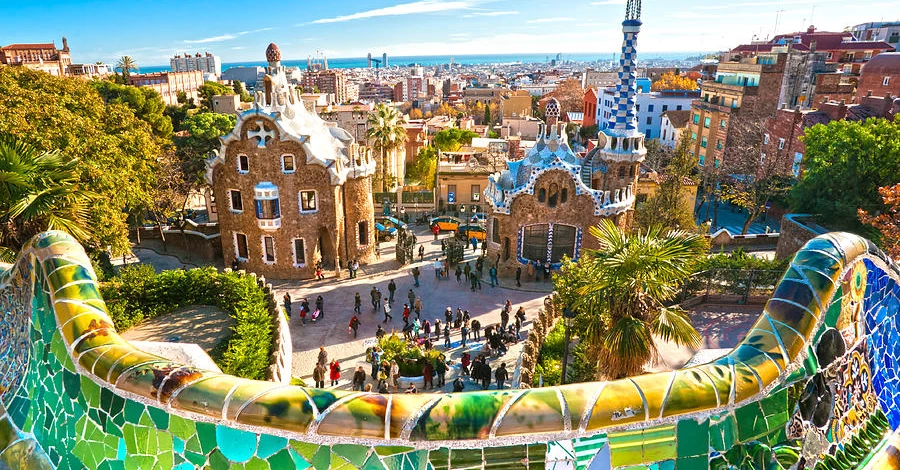 В Барселоне ограничат доступ туристов к одной из главных достопримечательностей - парку Гуэль