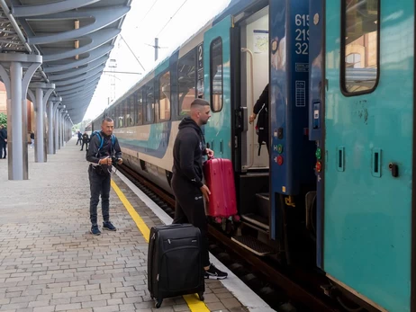 Россияне пытались ударить дроном по пассажирскому поезду под Краматорском