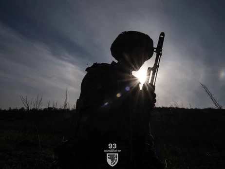 У розподільчому пункті ТЦК Києва, де помер чоловік, кажуть, що він зомлів і вдарився головою