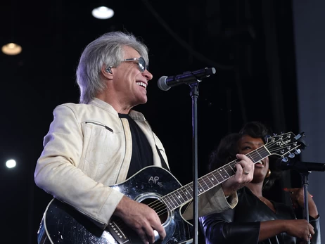 Джон Бон Джові оголосив про повернення на сцену після важкої операції