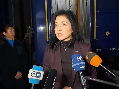 Министр экономики Германии провела час в укрытии из-за ночного обстрела Киева