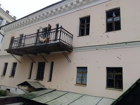 В результате российского обстрела 23 октября пострадал Музей гетманства – памятник XVII века в центре Киева